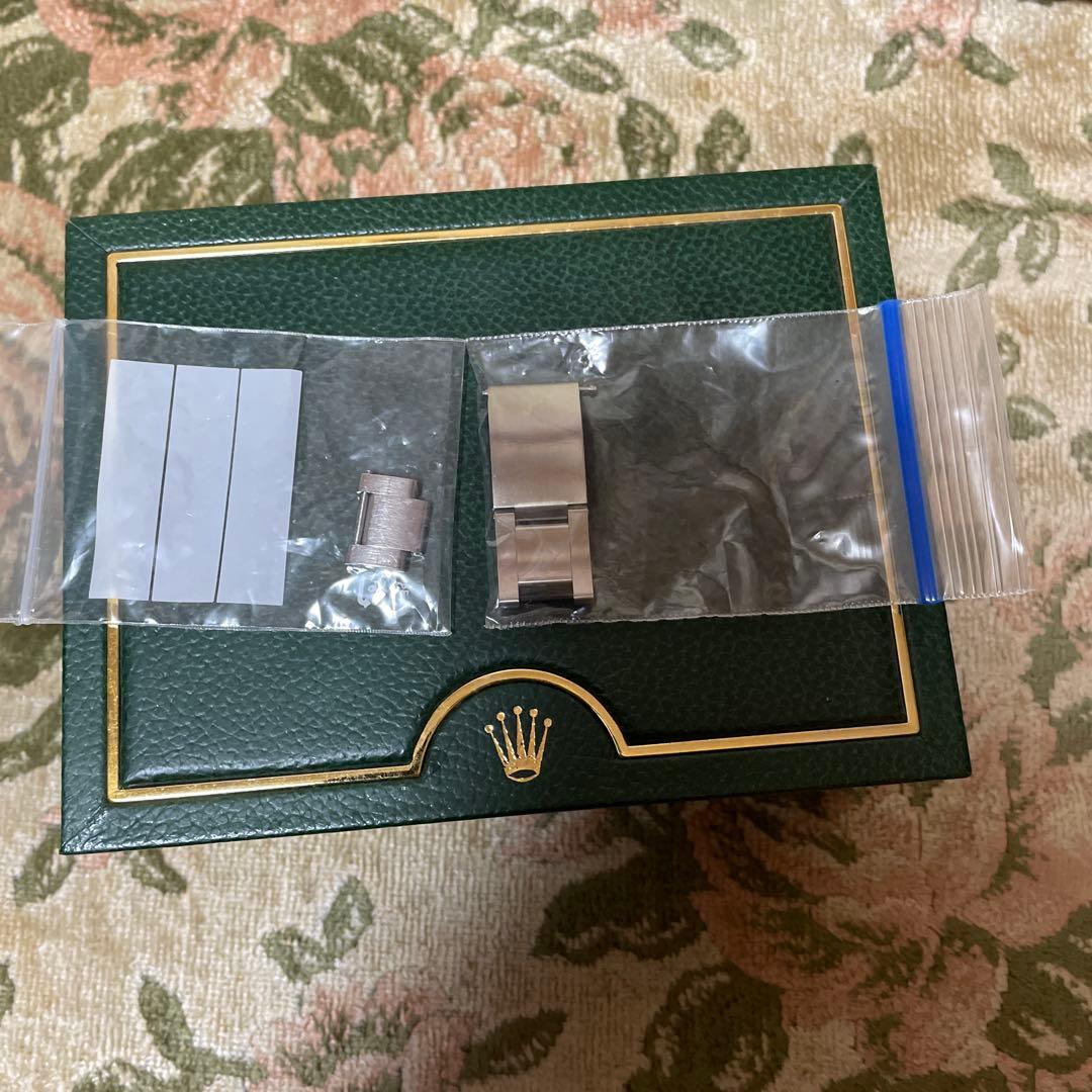 ROLEX オイスターボックスとカードホルダー