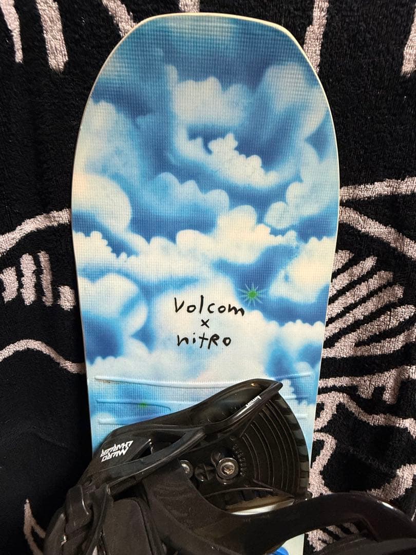 ボルコムコラボ　Volcom x Nitro スノーボード　ビンディングセット