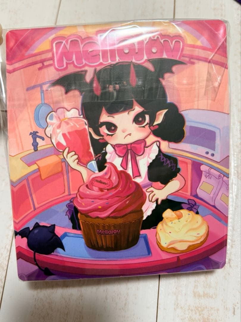 メロジョイ　mellojoy エイリアンマフィン　カップケーキか？
