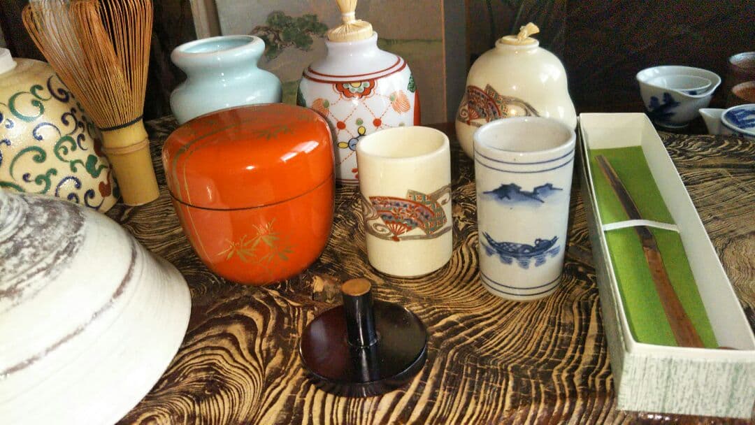 利休の写しの茶器です