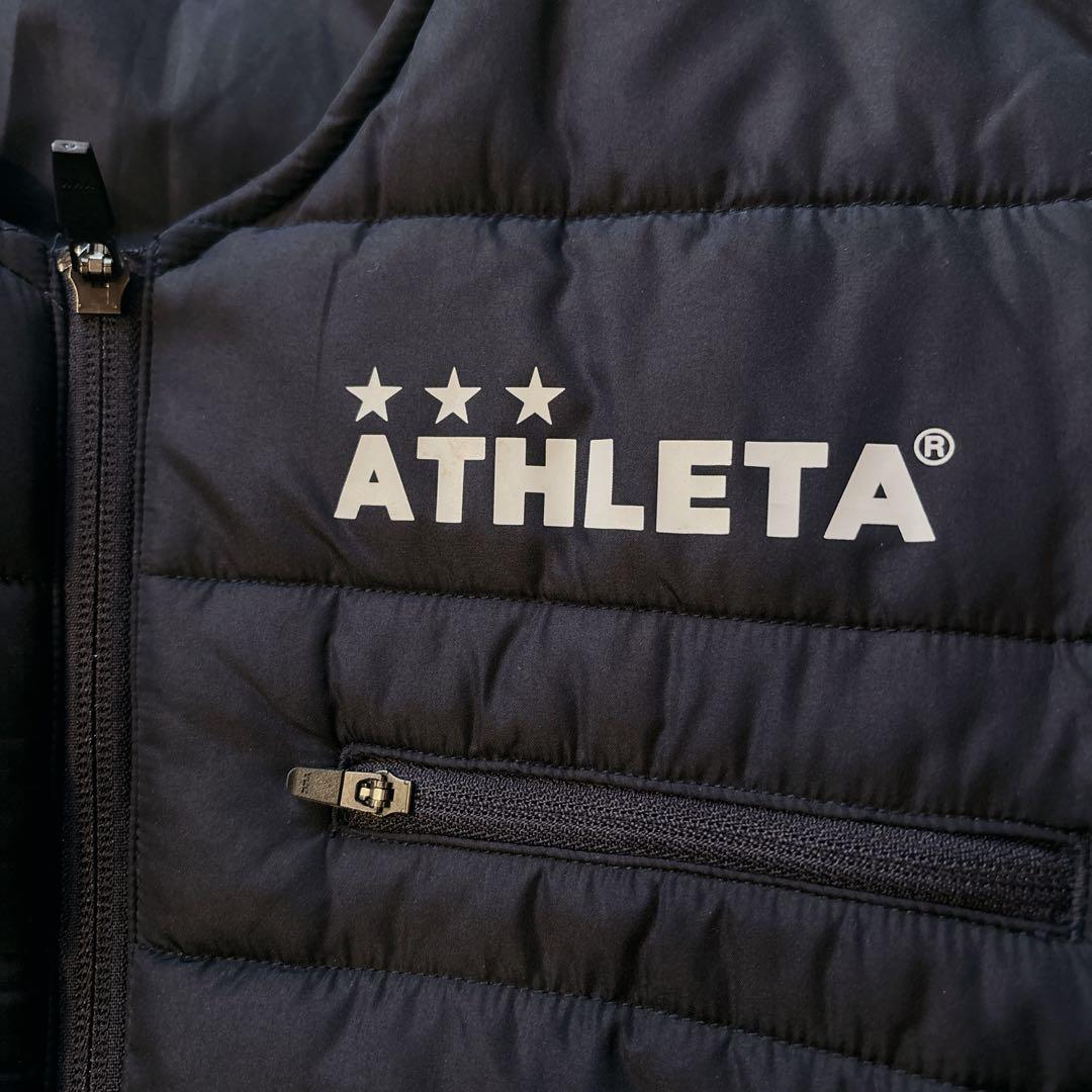 美品 ATHLETA アスレタ ノーカラー中綿ダウンジャケット L ネイビー