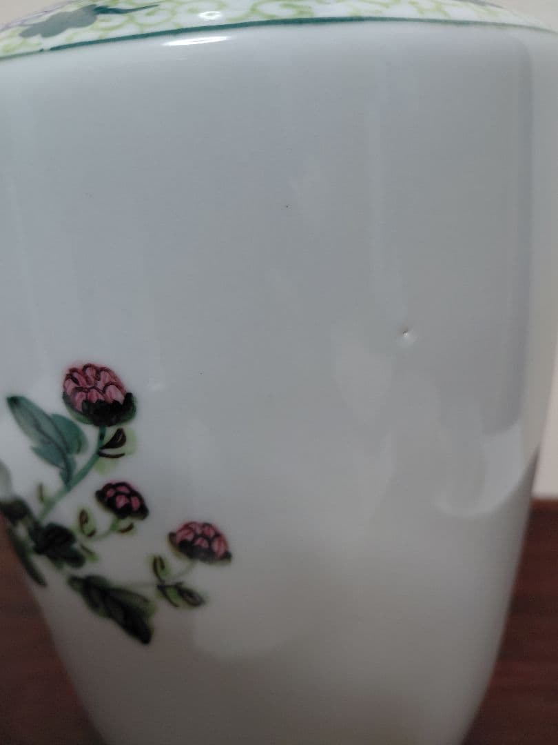 中国製の花瓶　詳細不明