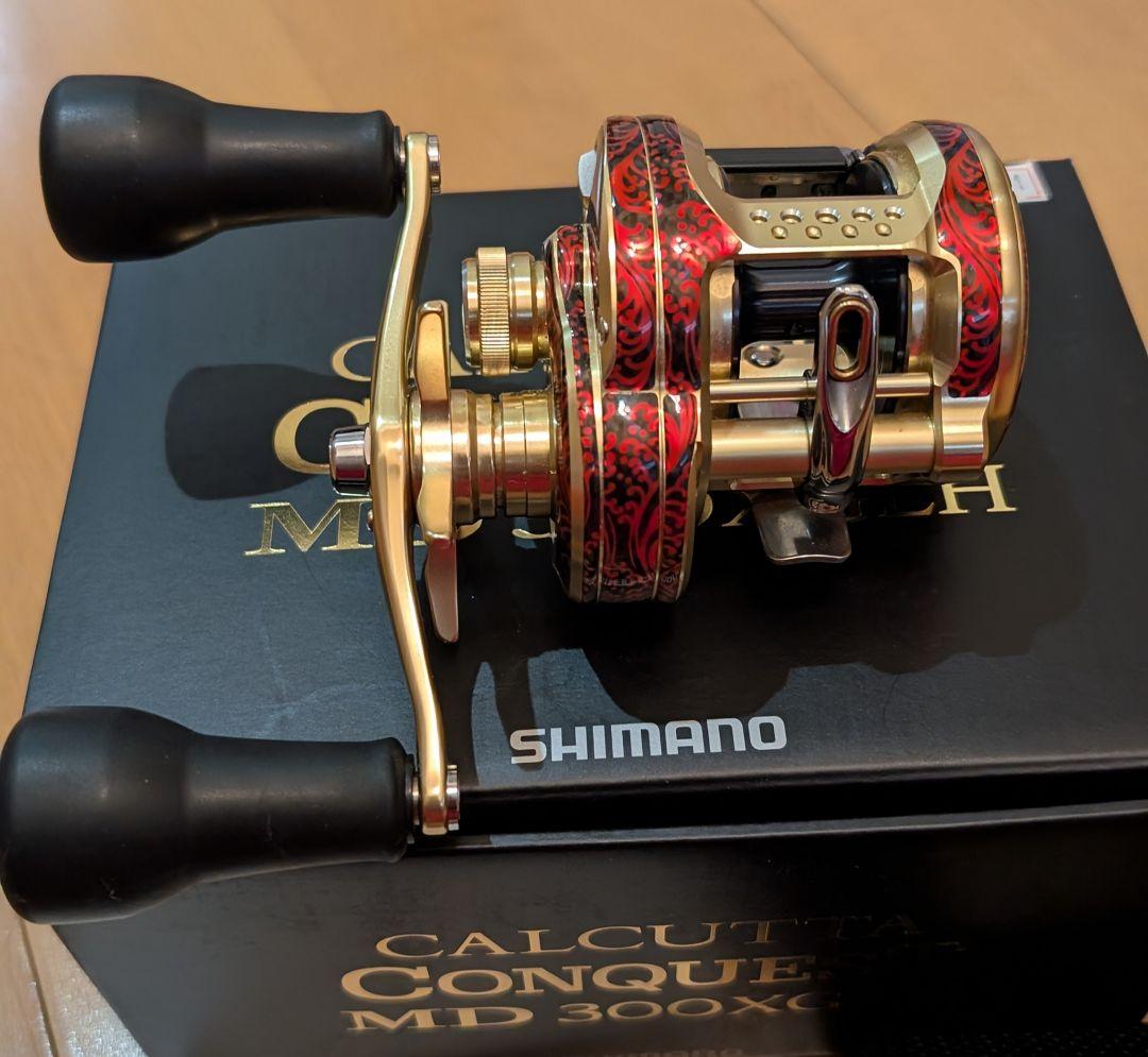 シマノ 23 カルカッタコンクエスト MD 300　XGLH 右ハンドル　美品