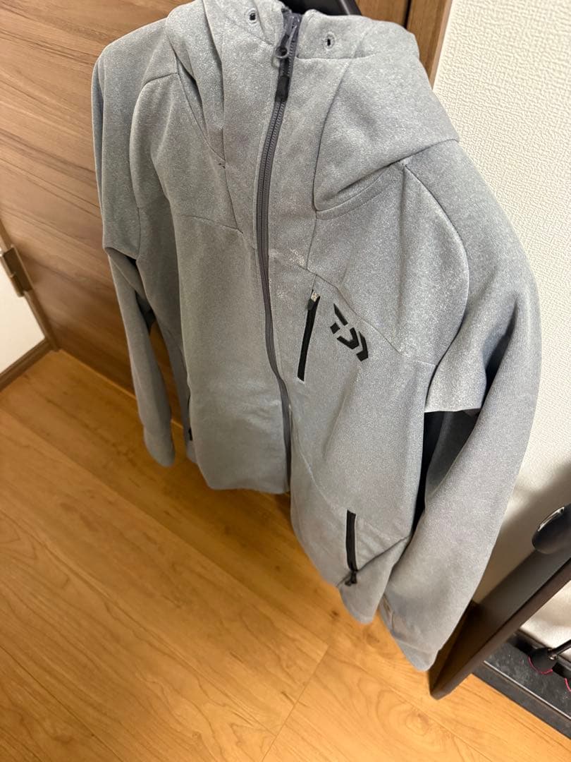 ダイワ 撥水ウインドジャケット Mグレー