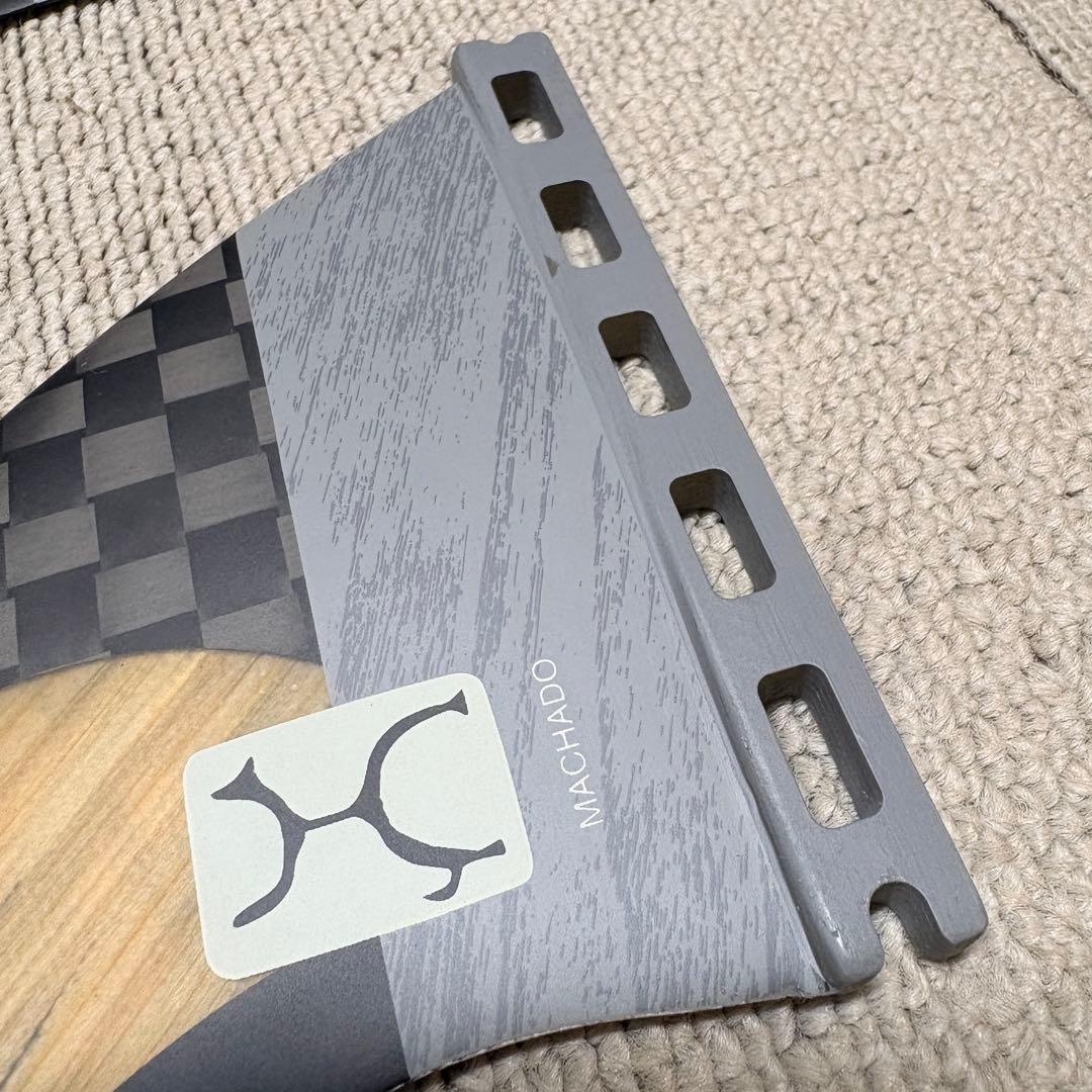 ロブマチャド シグネチャー BLACKSTIX Futures フィンセット