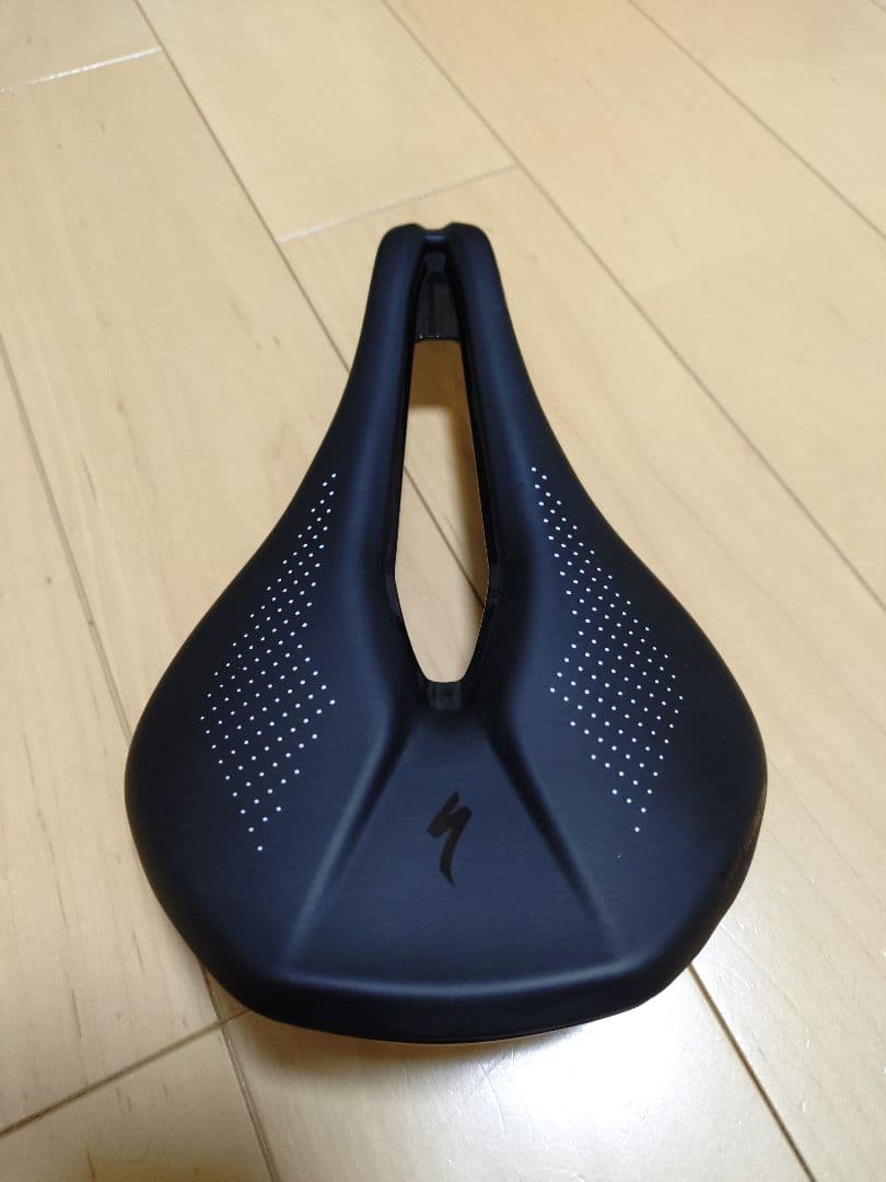 スペシャライズド　Power Expert　サドル　143