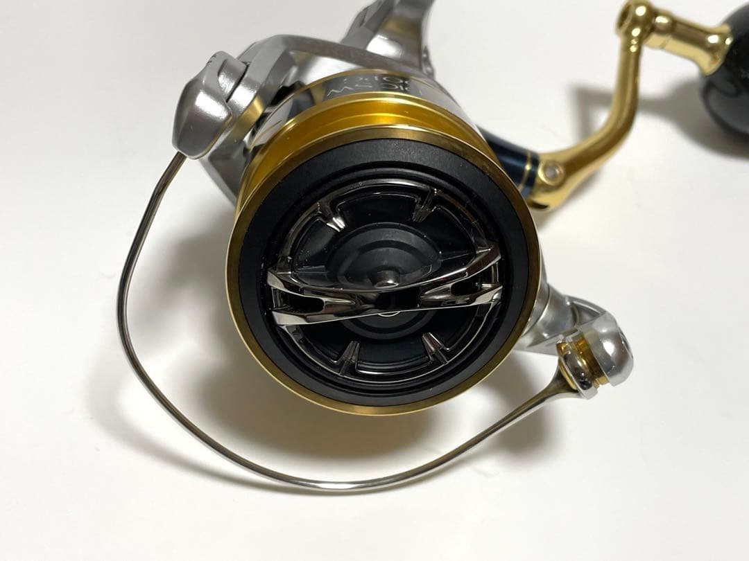 SHIMANO STRADIC SW 5000PG スピニングリール