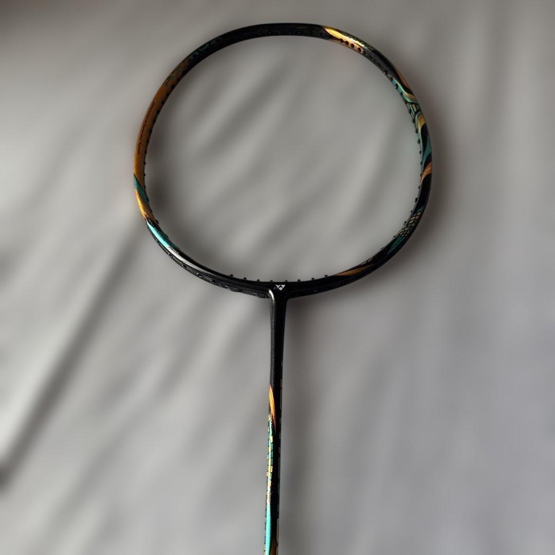 ASTROX 88D PRO バドミントンラケット　ケース付き