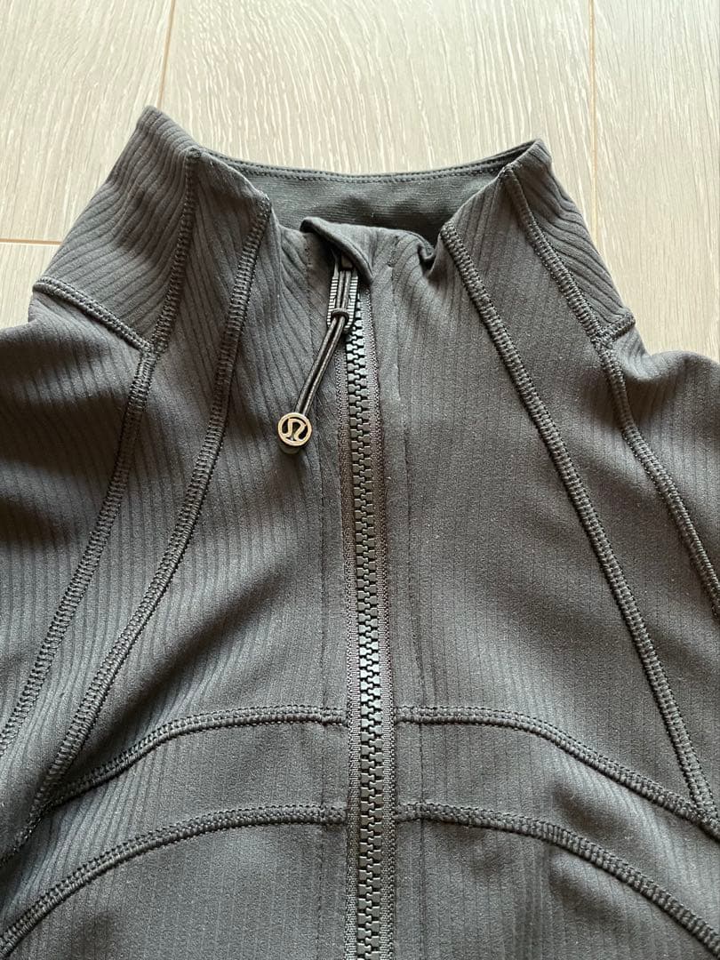 Lululemon ブラック サイズ4 Define Jacket Nulu