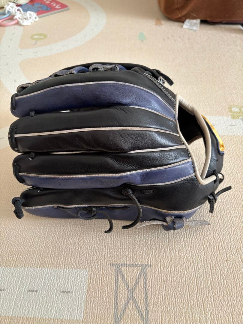 かず ハタケヤマ軟式オーダーグラブ外野手用 PRO79型