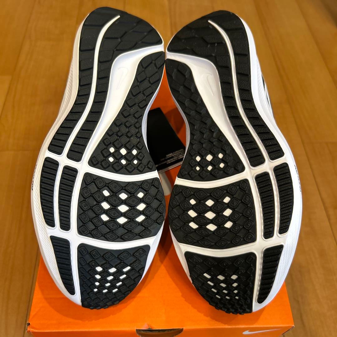 新品☆Nike Air Zoom Pegasus 39 26.0cm 4E