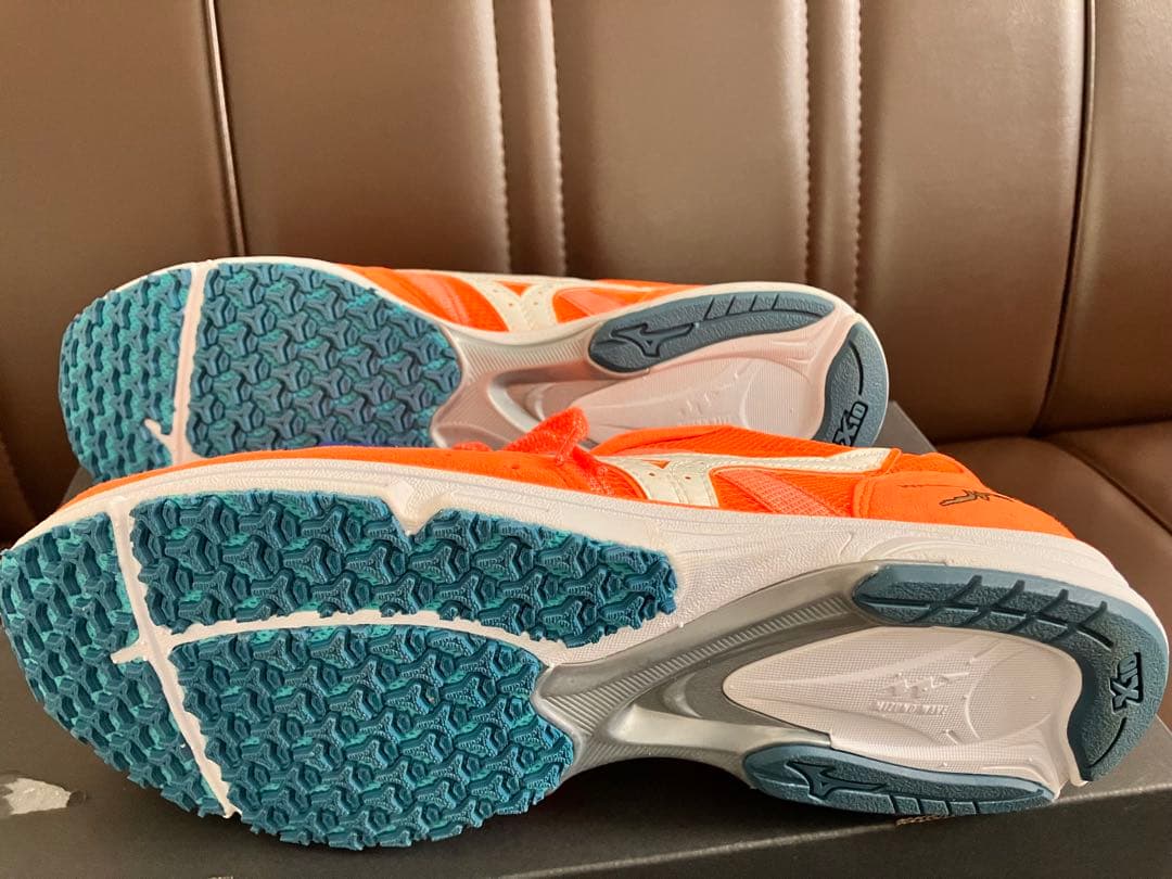 Mizuno Wave Emperor Japan 4 23.5cm オレンジ