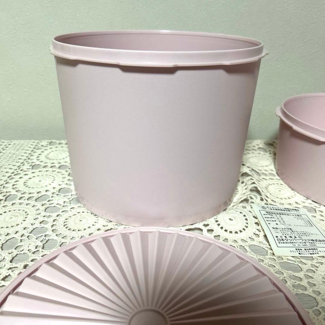 Tupperware／新品未使用品　 ラウンドキャニスターギフトセット　2ケース