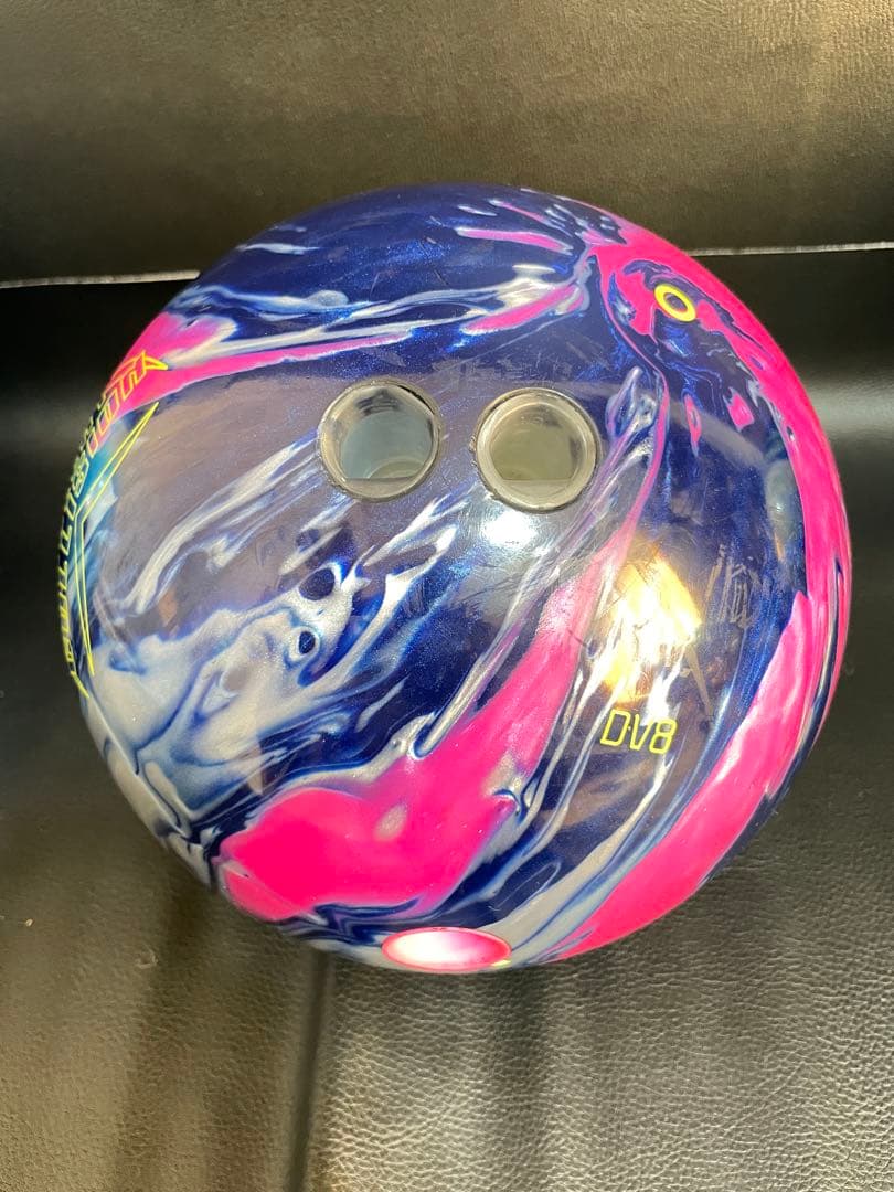 ボウリング　マイボール　4点セット　DV8 VIOLENT COLLISION