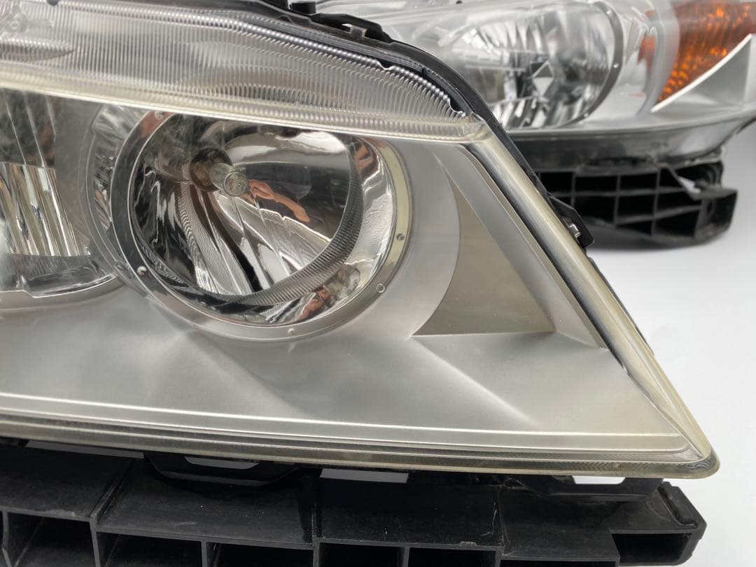 ホンダ ストリーム RN6 RN7 RN8 RN9 純正 HID ヘッドライト