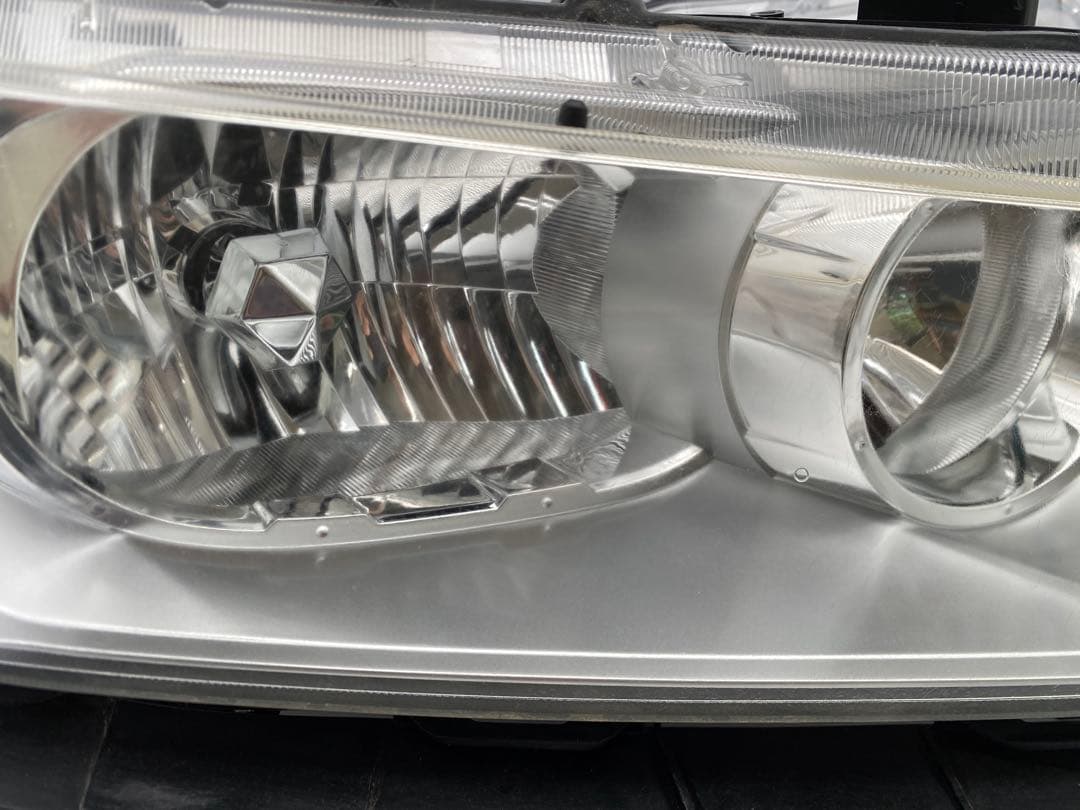 ホンダ ストリーム RN6 RN7 RN8 RN9 純正 HID ヘッドライト
