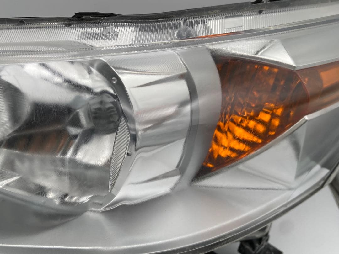 ホンダ ストリーム RN6 RN7 RN8 RN9 純正 HID ヘッドライト