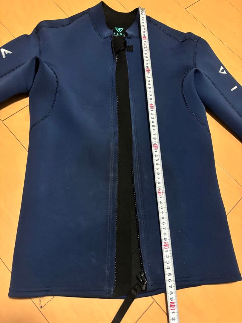 VISSLA タッパー Sサイズ 2mm ネイビー