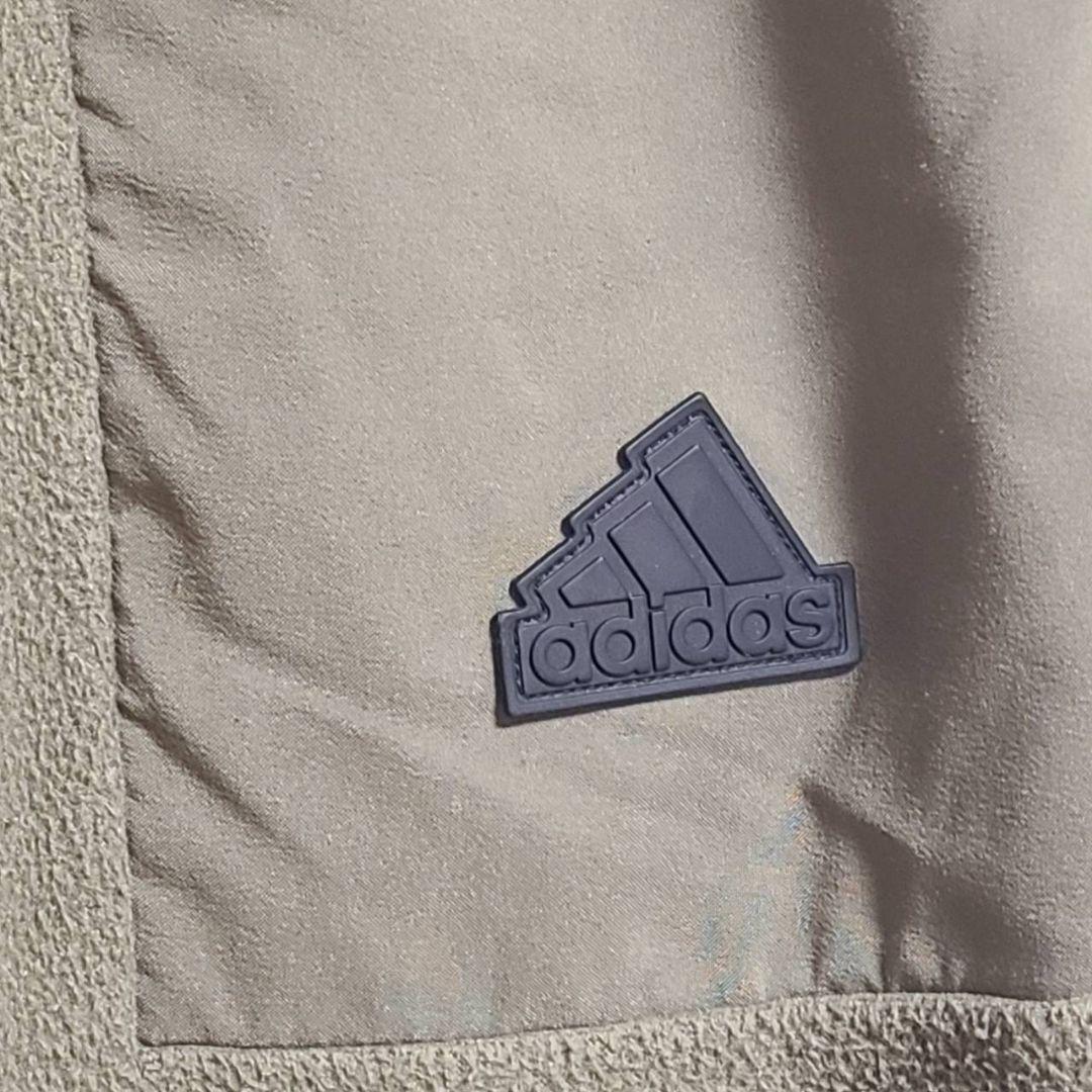adidas フューチャーアイコン スリーストライプス フリースパーカー パンツ