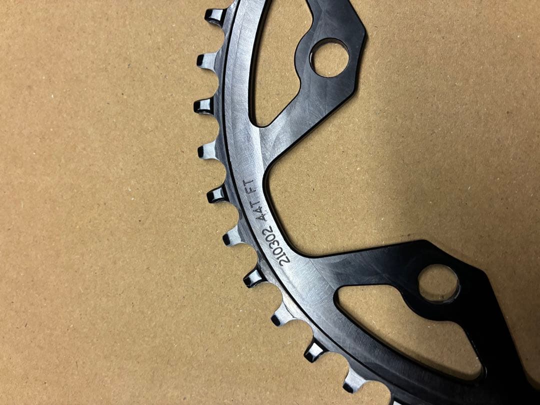 WOLF TOOTH チェーンリング 44T BCD110mm ブラック