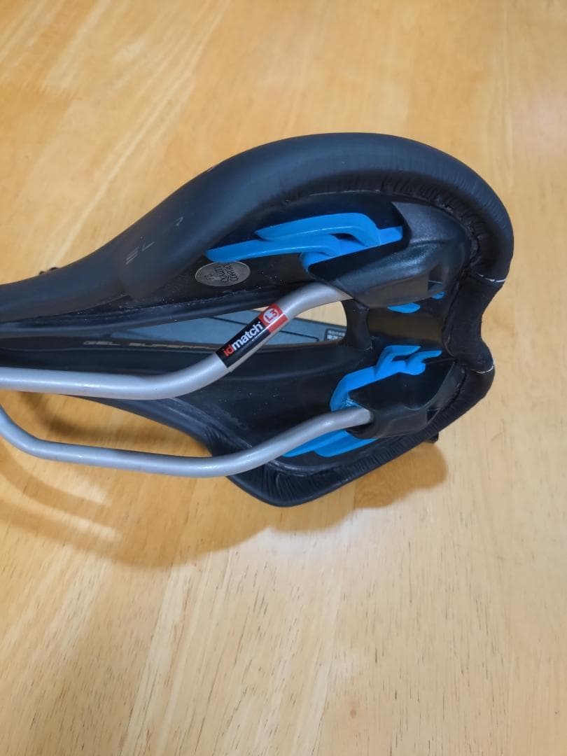 Selle Italia MAX SLR Gel FLOW Ti316 サドル