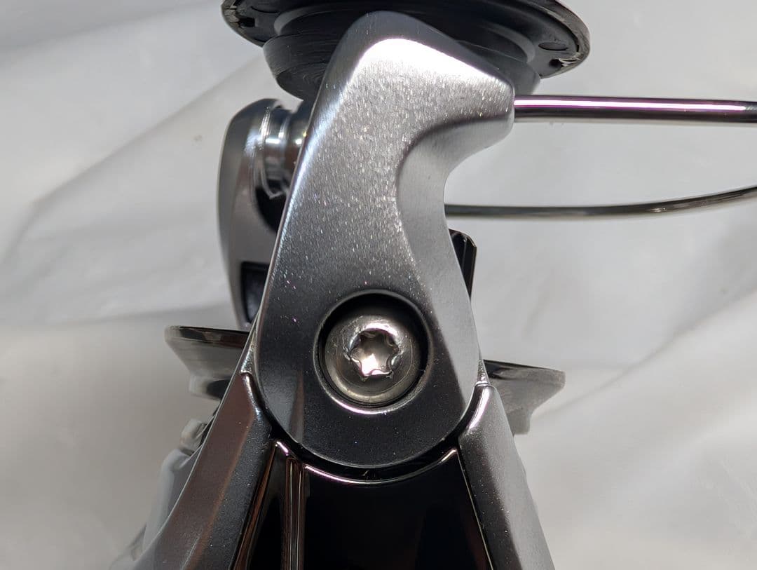 シマノ　23ストラディック　C2000SHG 管855FP 本体　ボディ　美品