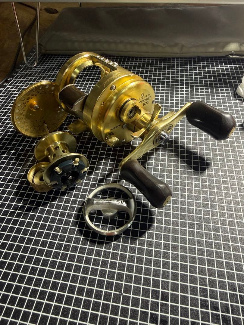 SHIMANO CALCUTTA CONQUEST 100（箱他付属品あり）