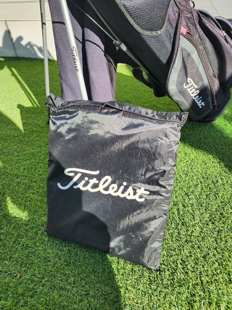 Titleistキャディバッグ 4分割 セルフスタンドキャリー