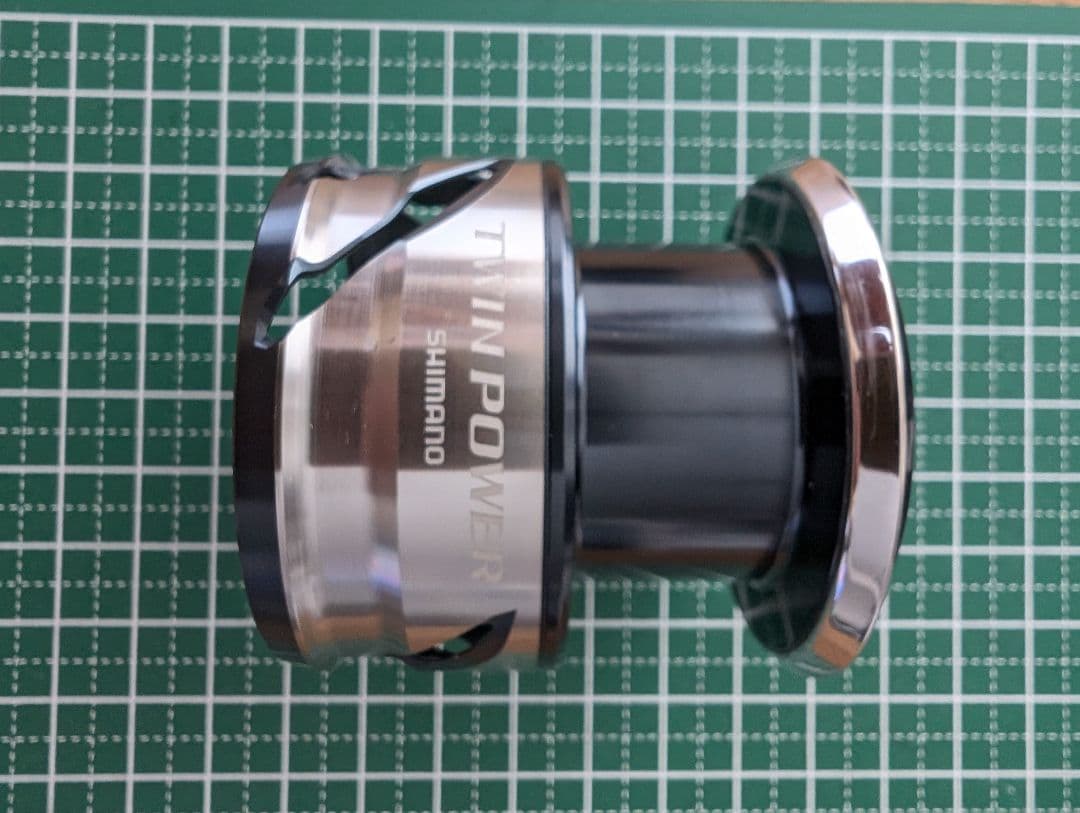 美品　21ツインパワーsw4000XG スプール