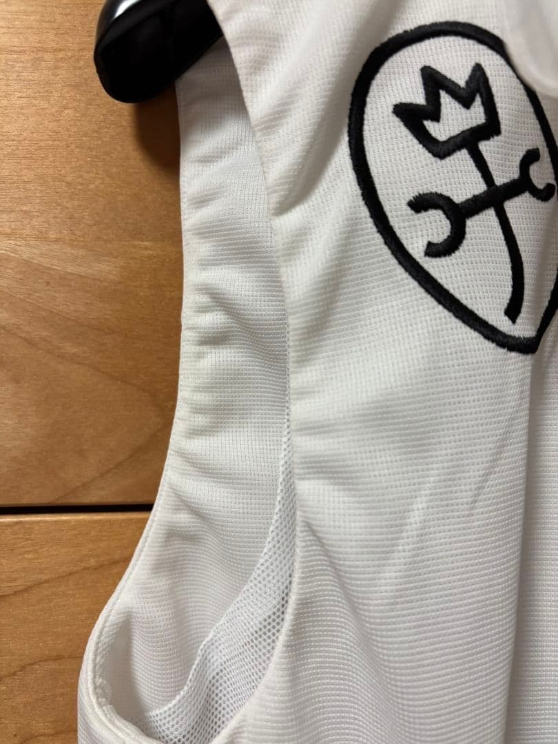 カステルバジャック　白　ベスト　ゴルフウエア　美品　サイズ40