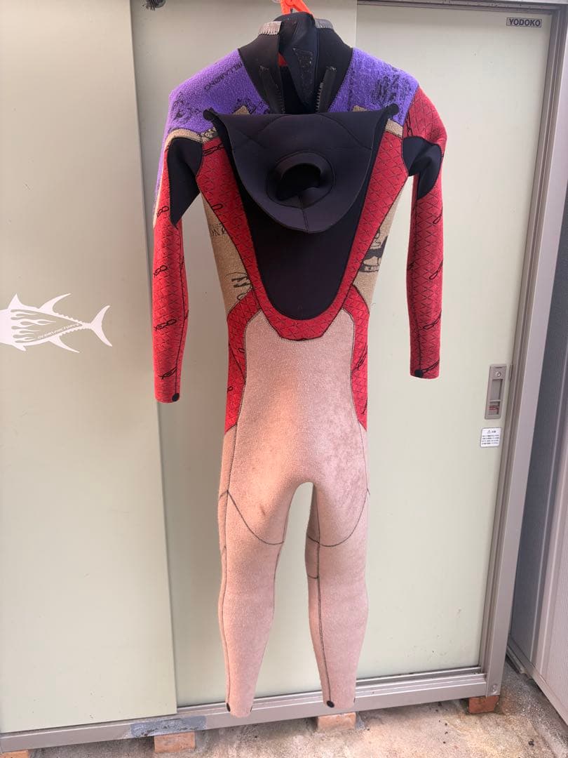 ウェットスーツ　フルスーツ