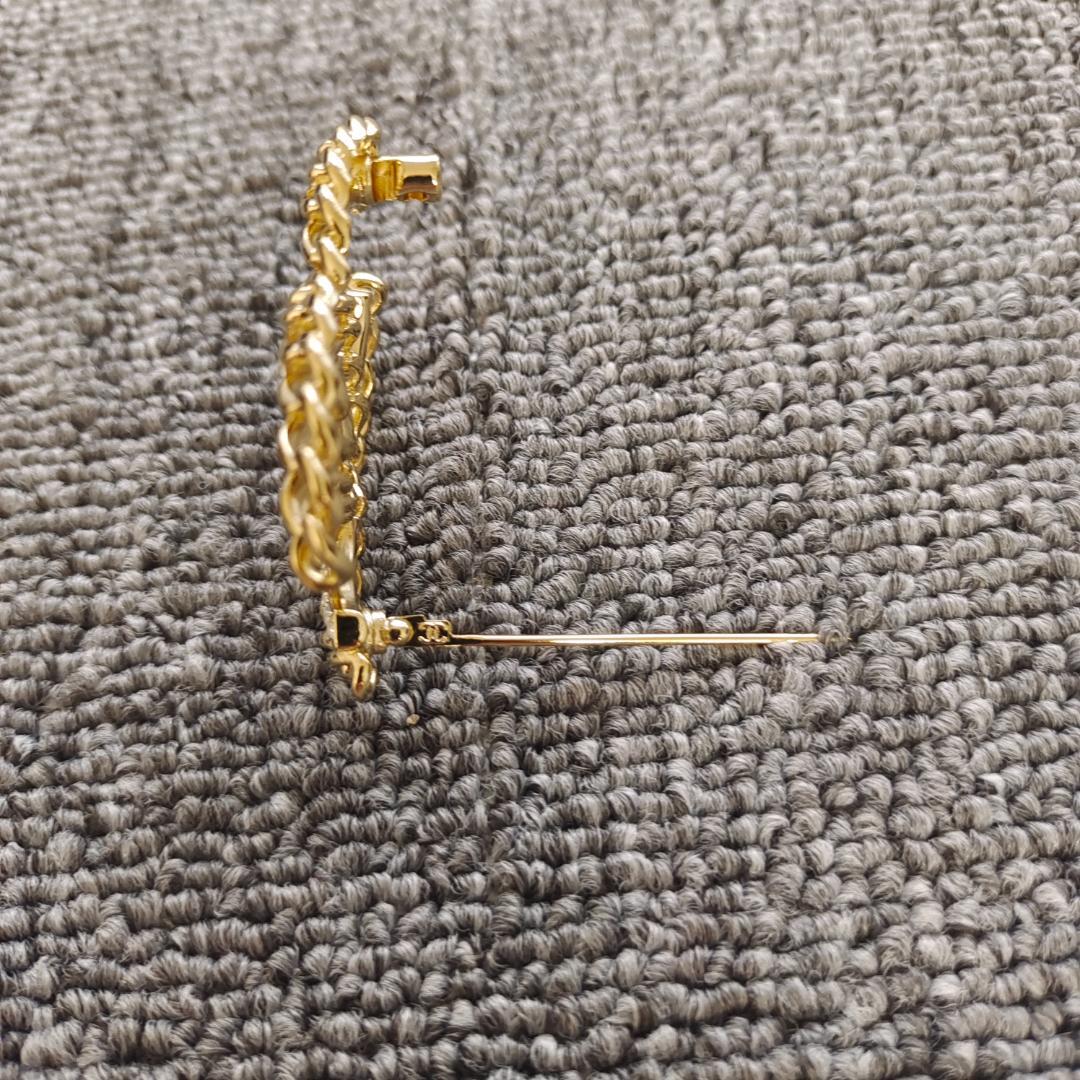 シャネル ゴールド ジブローチ