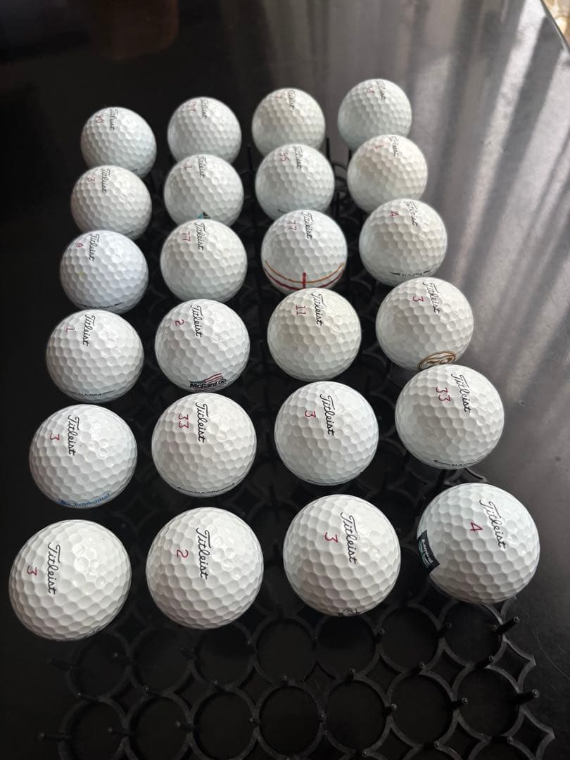 ②美品　送料込み　タイトリスト　PRO V1x　　ロストボール 24球セット
