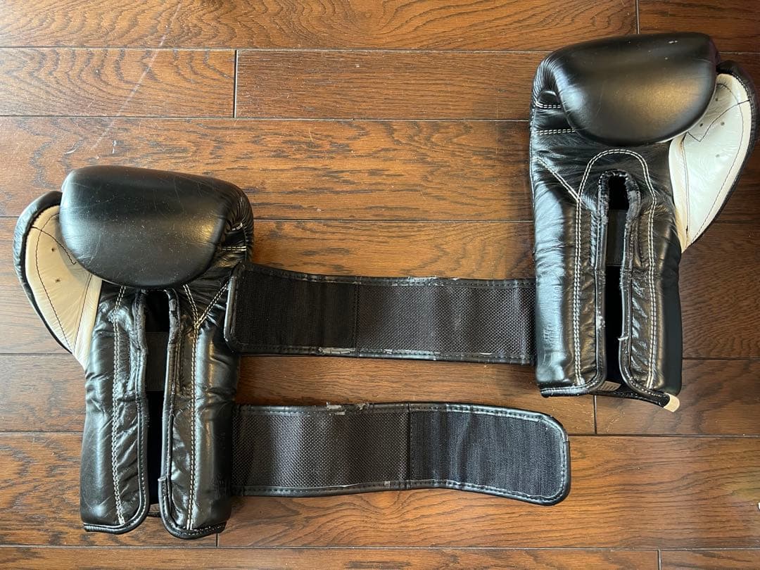 CLETO REYES ボクシンググローブ 16オンス