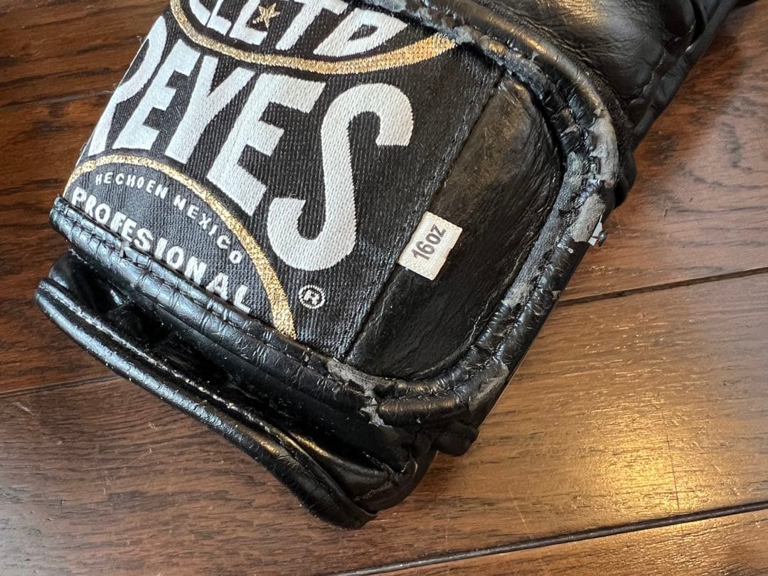 CLETO REYES ボクシンググローブ 16オンス