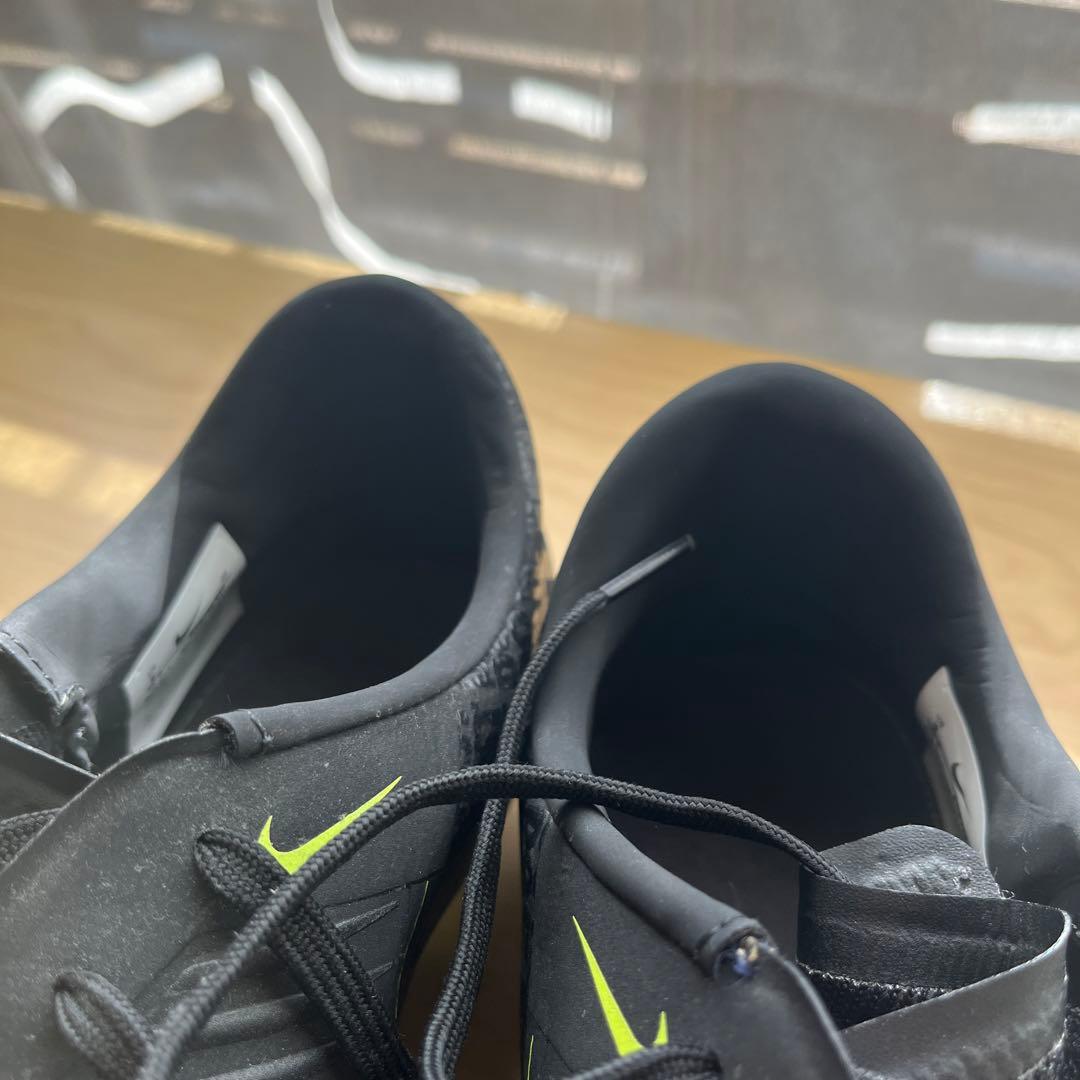 Nike Phantom サッカーシューズ 黒/黄緑