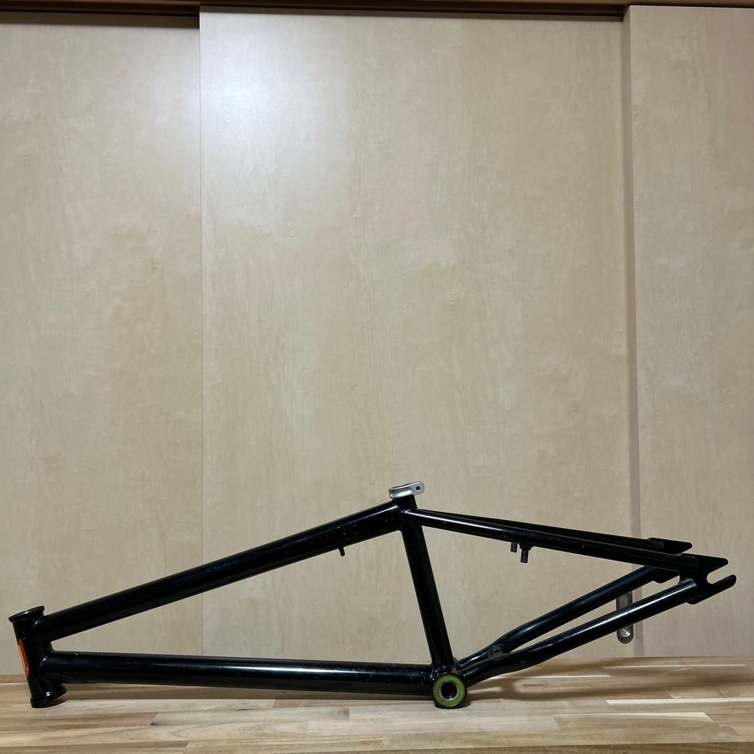 限界値下　S&M 2011 DIRTBIKE BMX FRAME 20.75