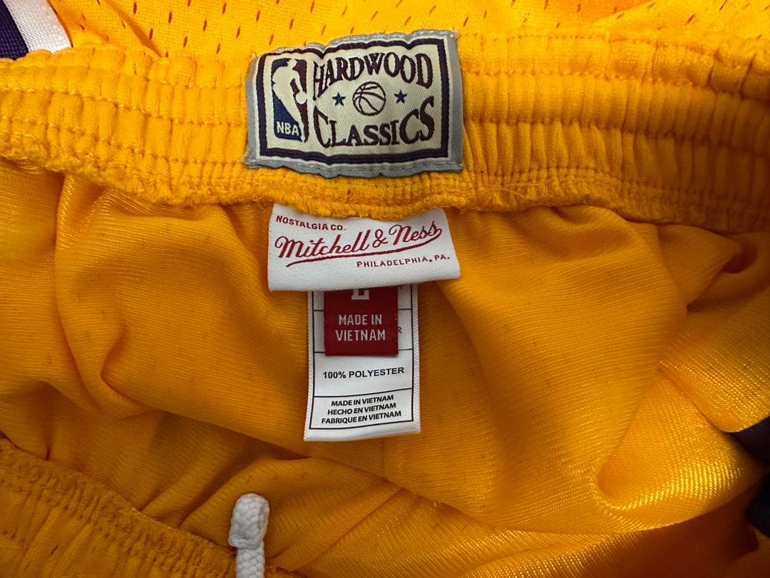 MITCHELL&NESS LAKERS スウィングマン ショーツ
