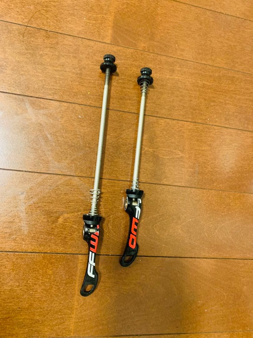 Zipp303 firecrest カーボンホイール　チューブラタイヤ