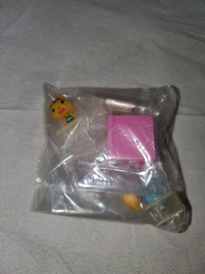 しばどうぶつの森 わたしのおうちコレクション　ピンクの屋根のおうちセット