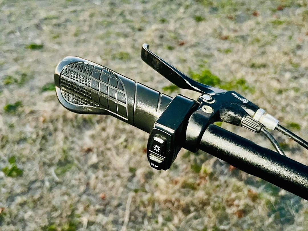 SUYIE 電動アシスト自転車 赤黒　動作確認済み