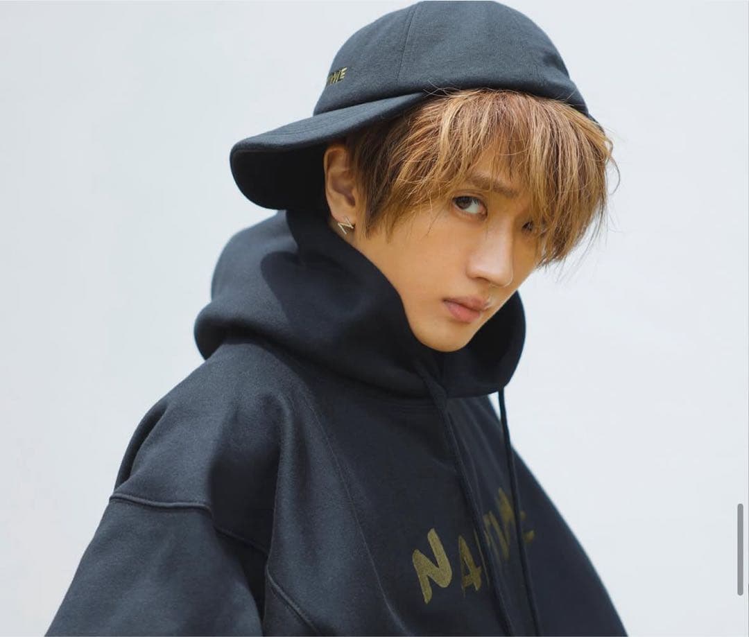 ナップタイム　naptime. Nissy 西島隆弘　パーカー　ブラック　黒