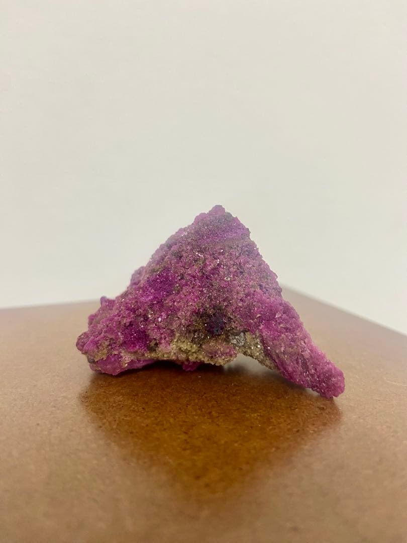 天然石 パワーストーン ルビー(結晶) 置物 赤 ピンク