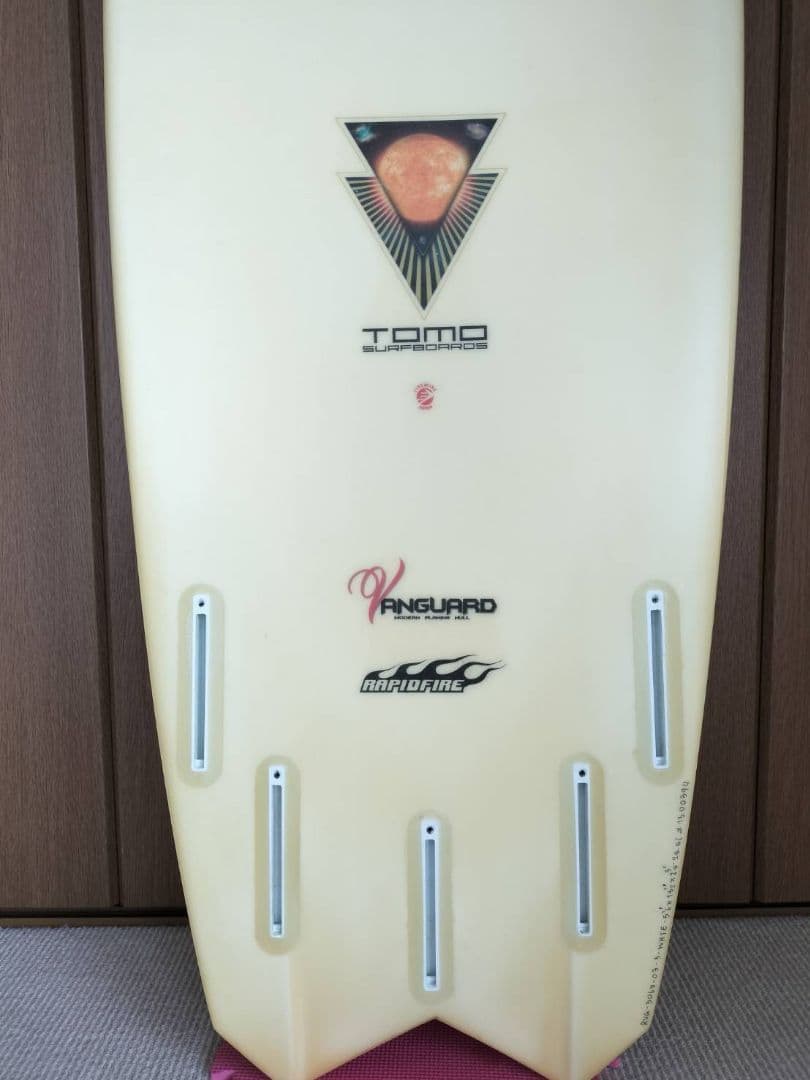 ꧁極美品꧂　ヴァンガード　5.6 ファイヤーワイヤー　ショートボード　ケース付き