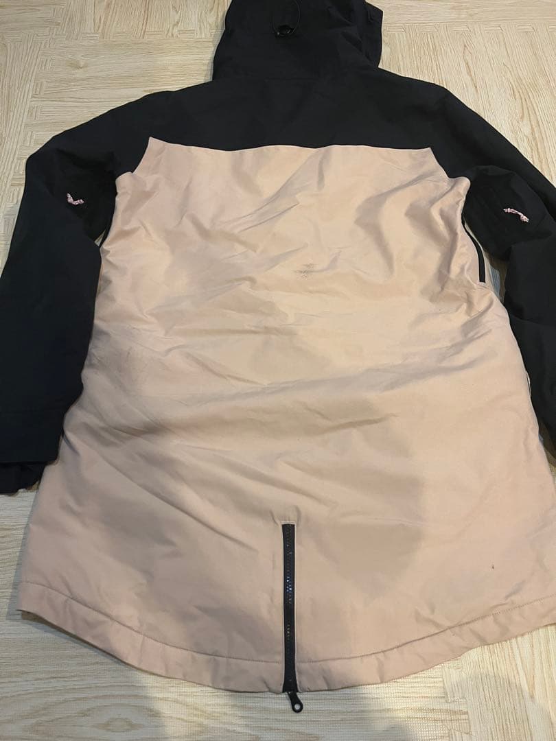 Burton GORE-TEX スノーボードウェア 女性用ベージュ/黒 L
