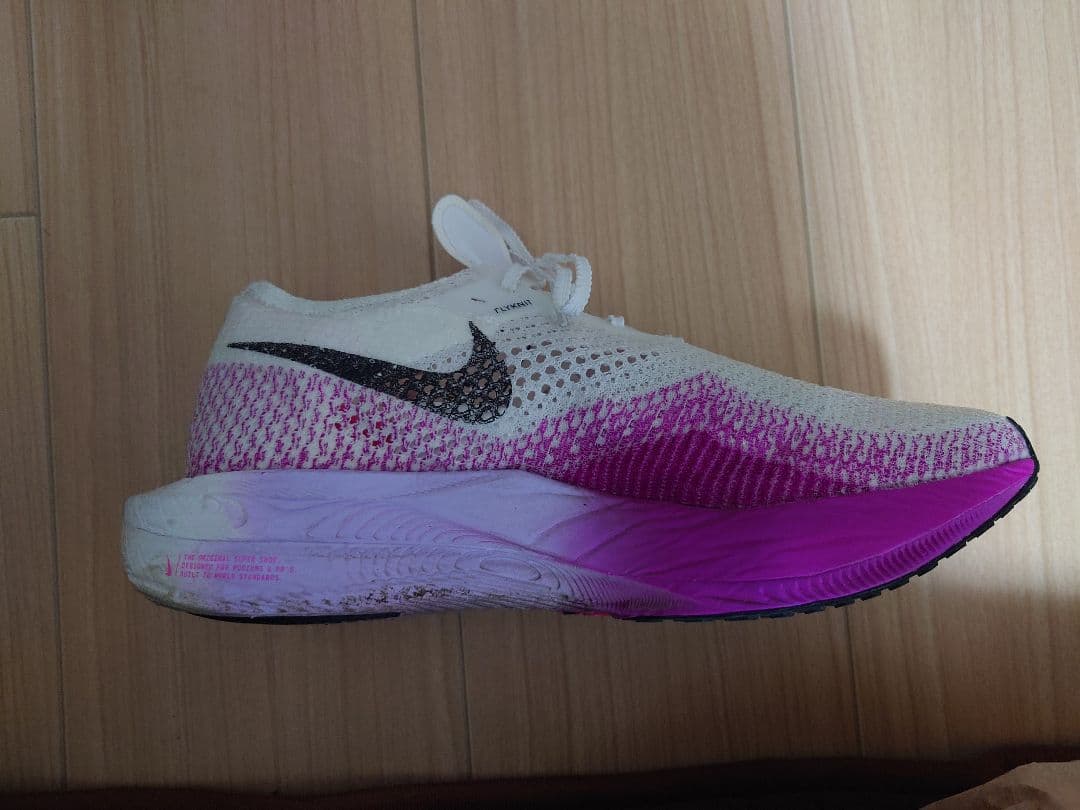 ヴェイパーフライ3(VaporFly 3) NIKE