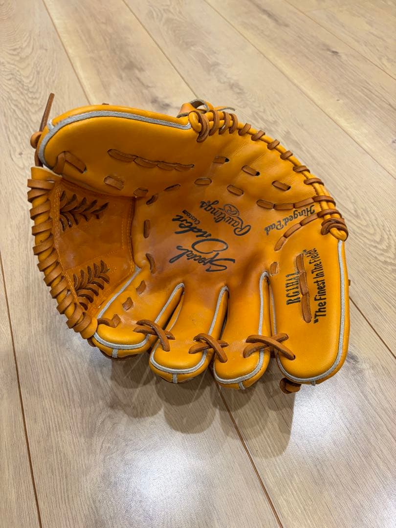 Rawlings一般オーダー投手グローブ！廃盤品！ほぼ新品！