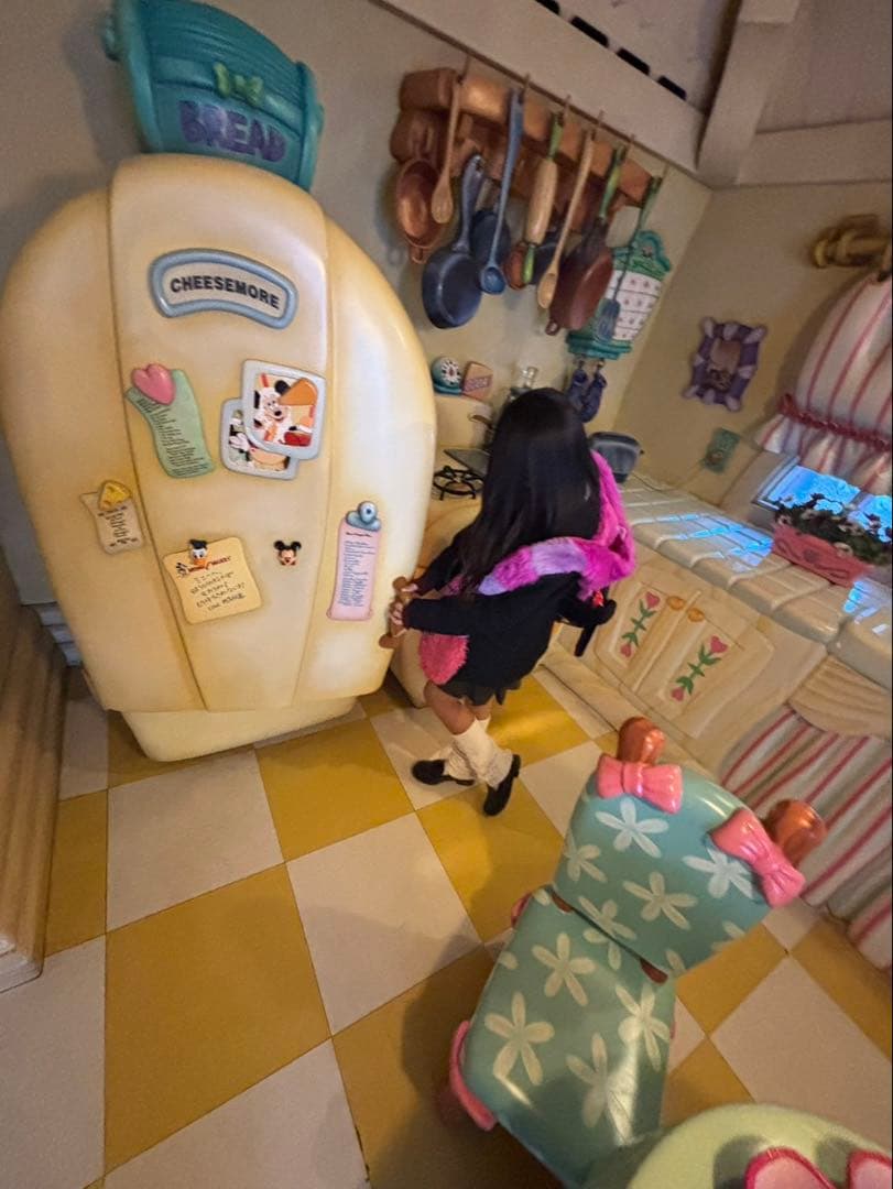 ディズニー　チシャ猫マフラーキャップ