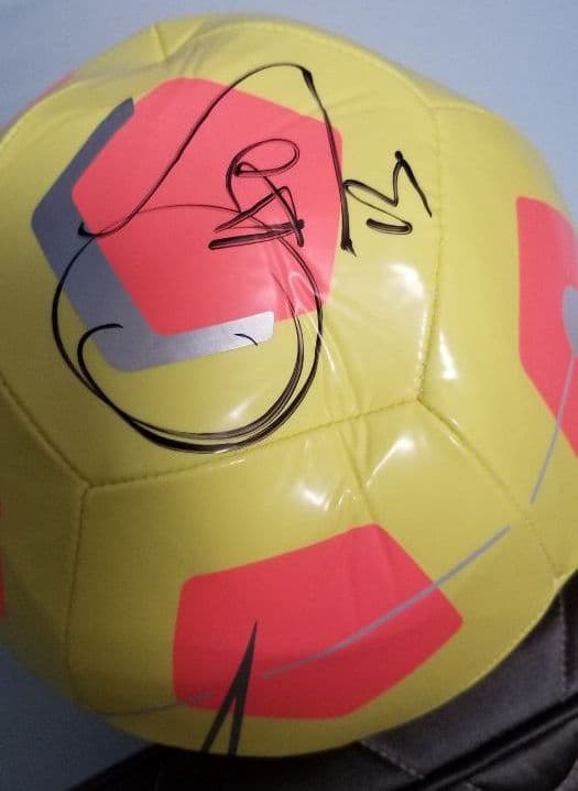 サッカーメキシコ代表、ギジェルモ・オチョア、直筆サイン入、NIKEサッカーボール