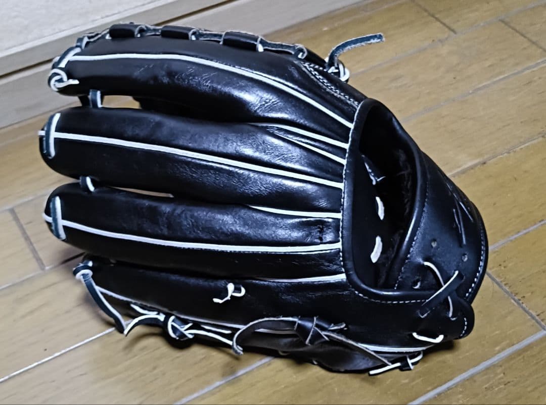 ハイゴールド 己極（おのれきわめ）シリーズ 内野手用